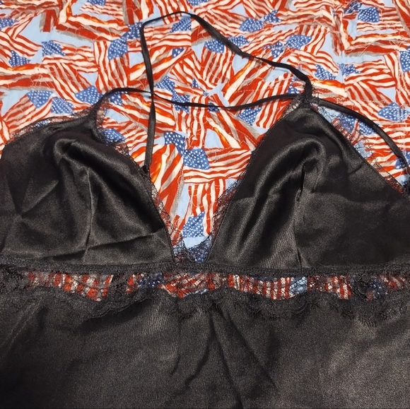 Victoria Secret Elegant Black Lace Trim Short Nightgown - Picture 13 of 13